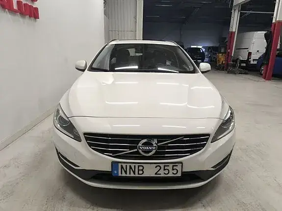 Volvo V60 2014 photo 2