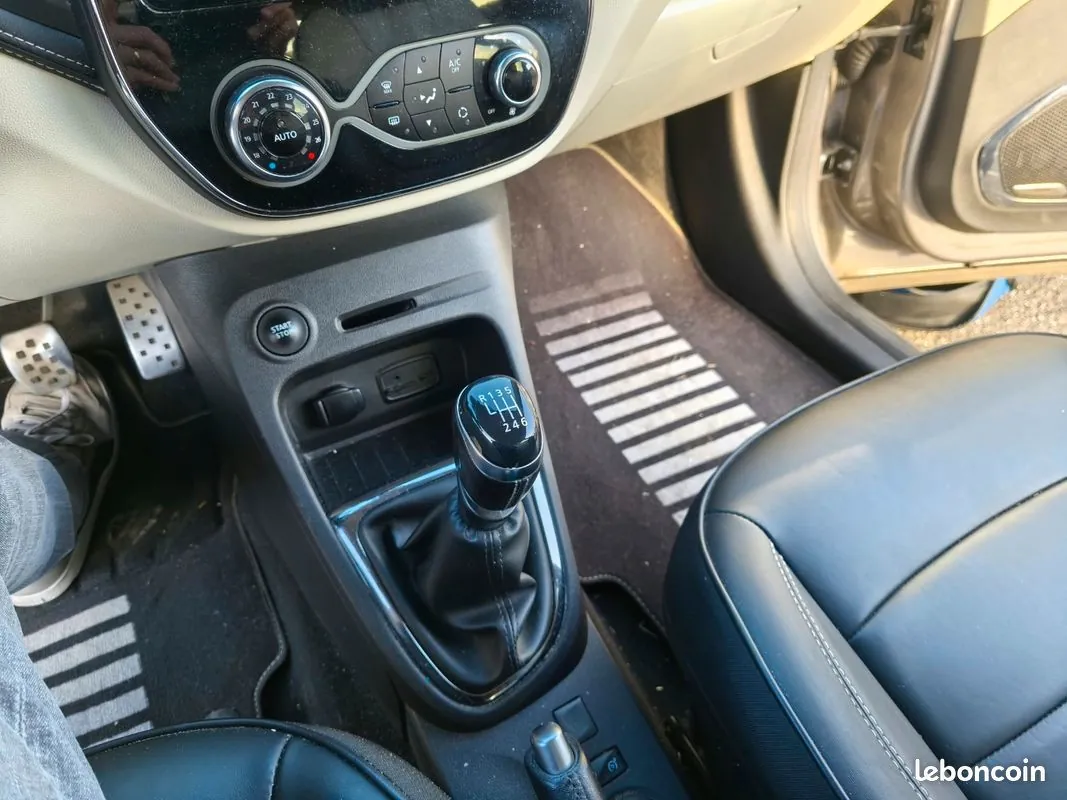 Renault Captur 2019 photo 3