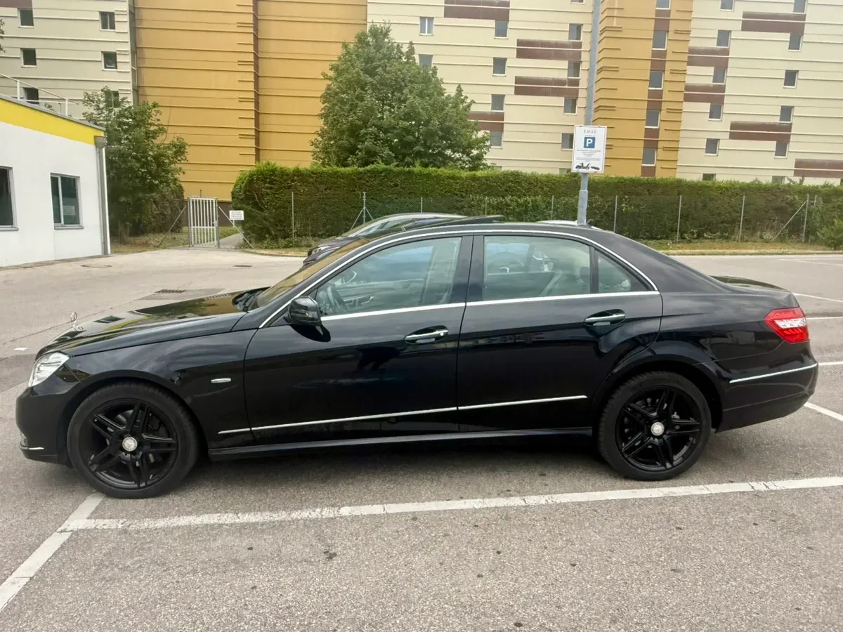 Mercedes-Benz Eklasse 2010 photo 3