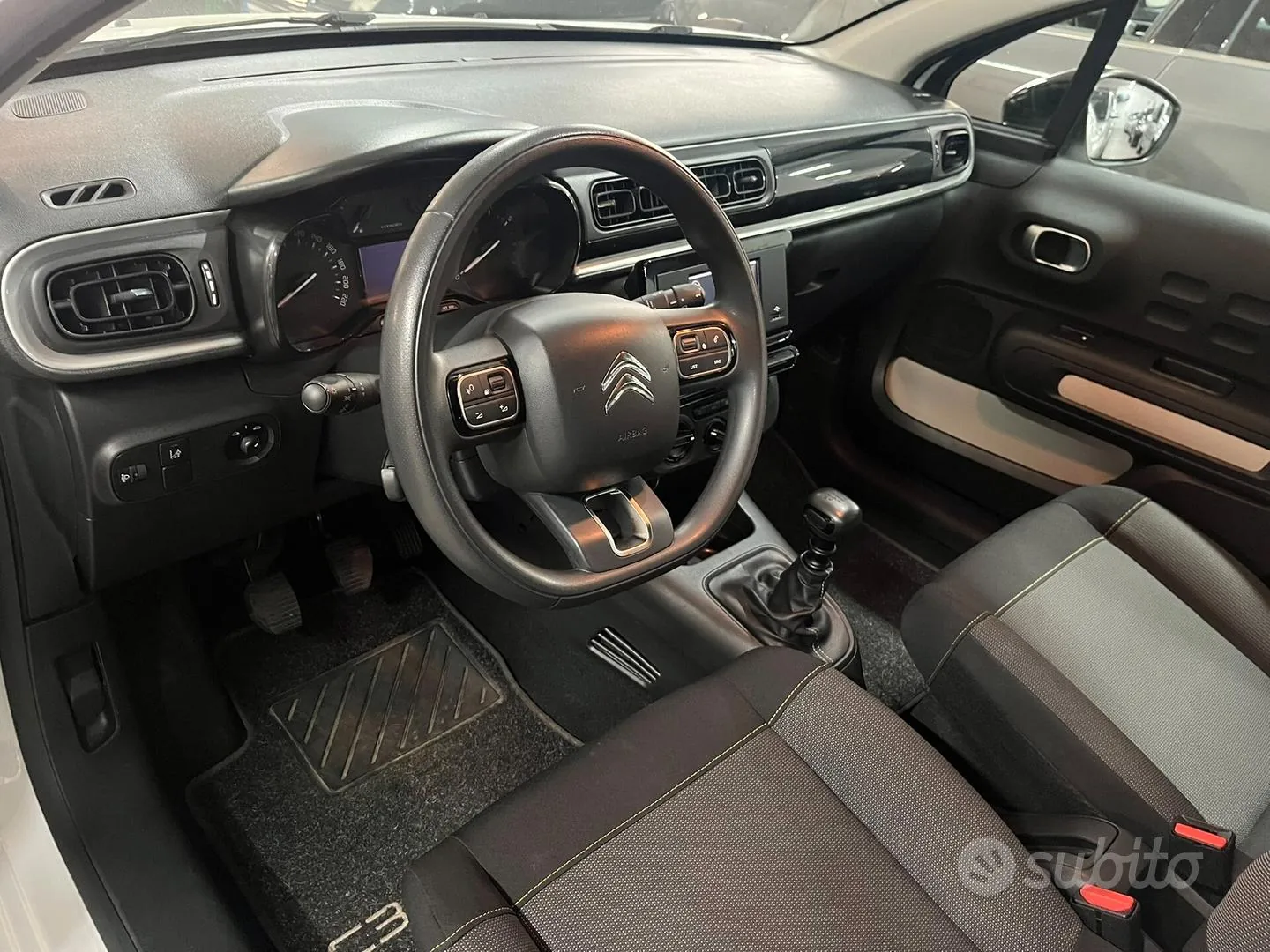 Citroen C3 2022 photo 3