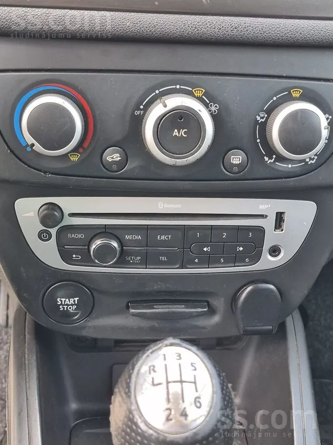 Renault Megane 2015 photo 4