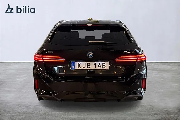 BMW 530E 2026 photo 4