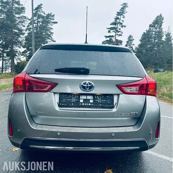 Toyota Auris 2014 photo 5