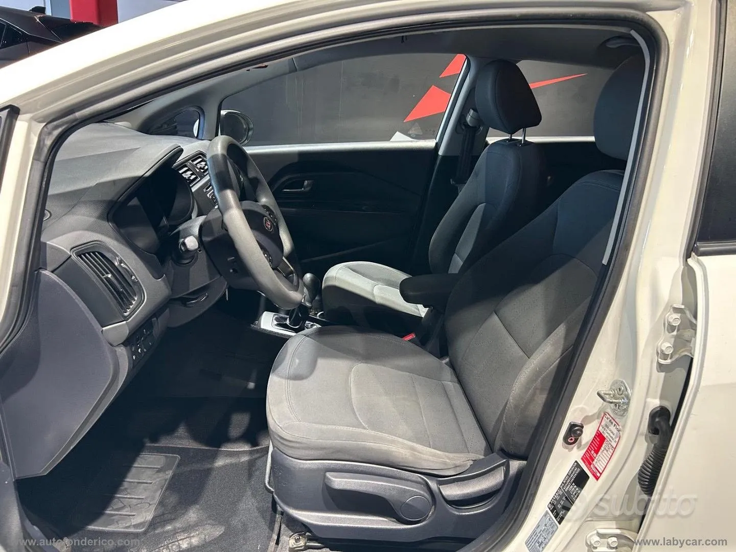 Kia Rio 2012 photo 3