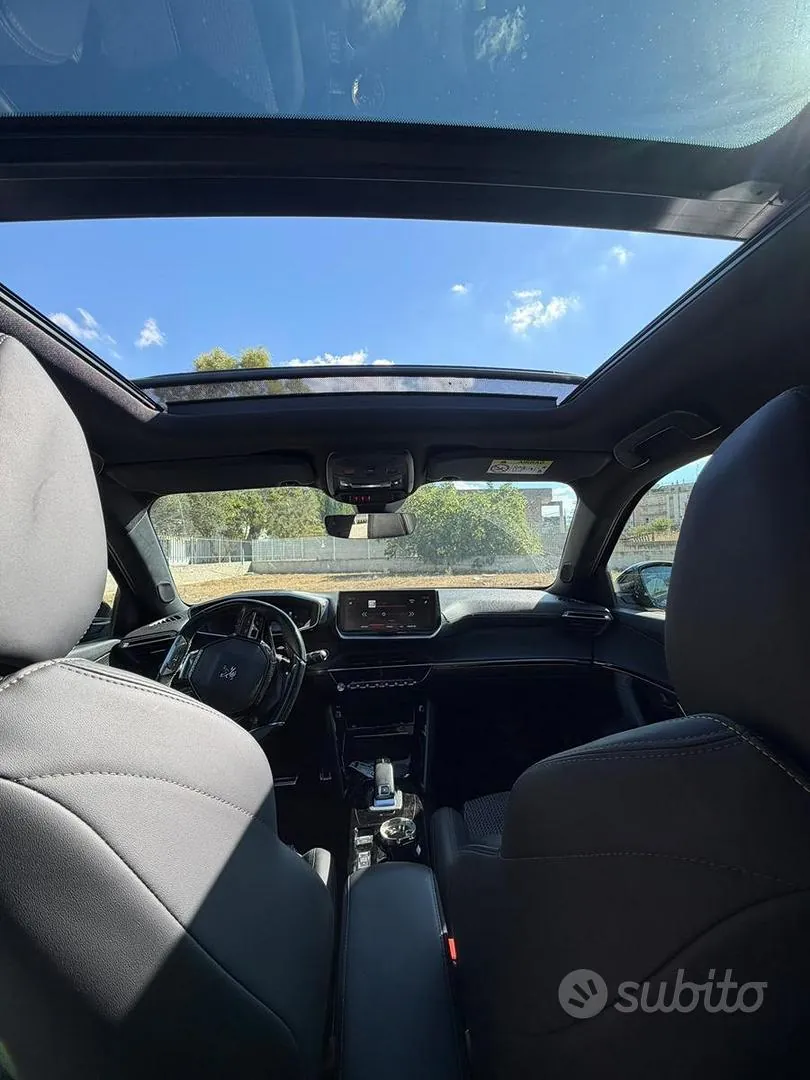 Peugeot 2008 2022 photo 3