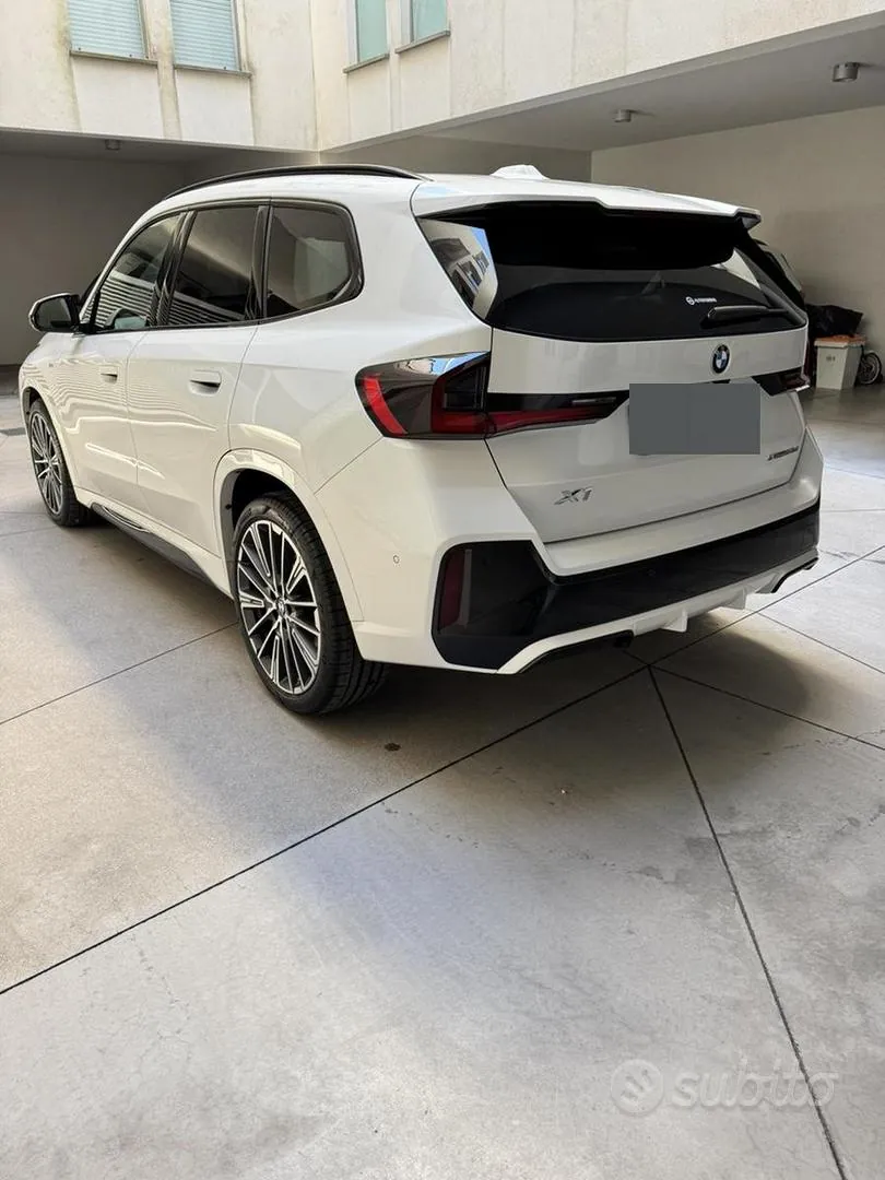 BMW X1 2023 photo 2