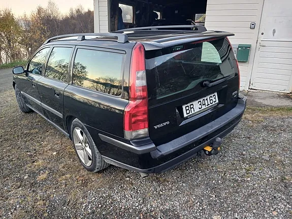 Volvo V70 2004 photo 2