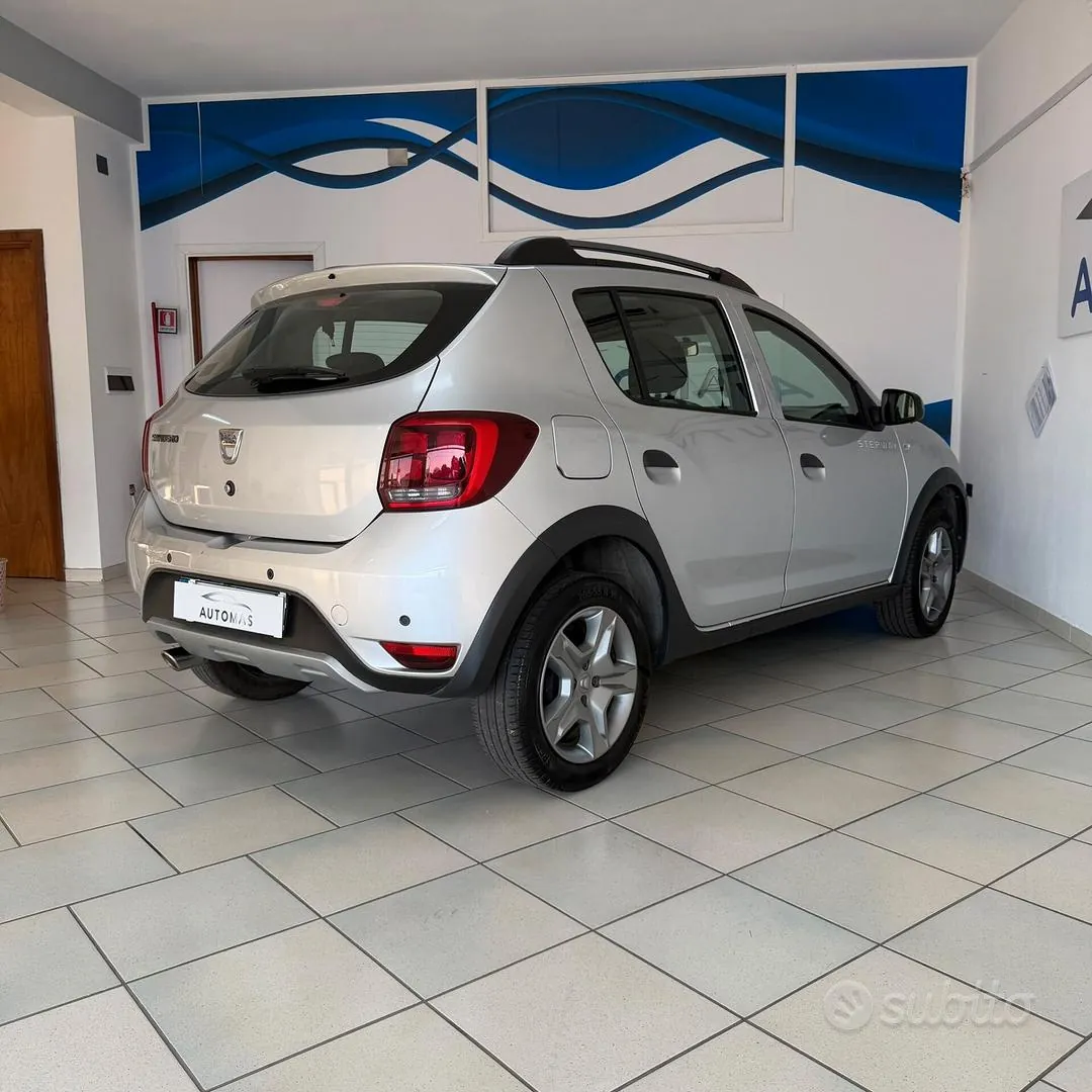 Dacia Sandero 2018 photo 4