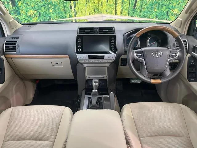 Toyota Land Cruiser Prado 2022 photo 2