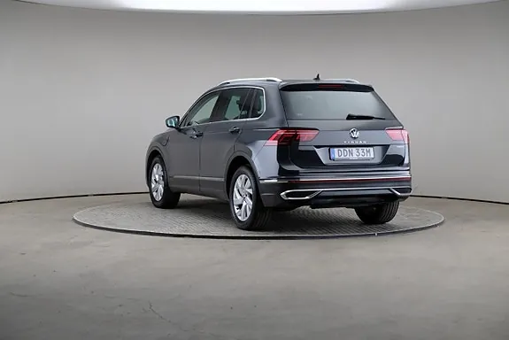 Volkswagen Tiguan 2021 photo 2