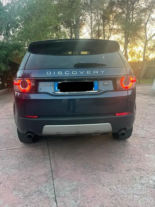Land Rover Discovery Sport 2015 photo 2