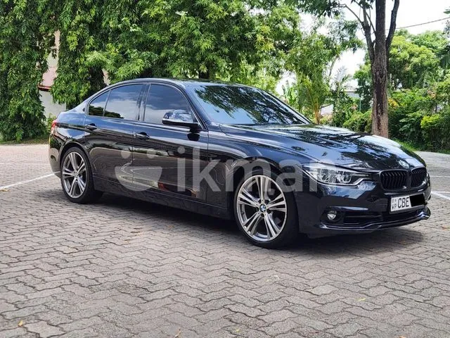BMW 318I