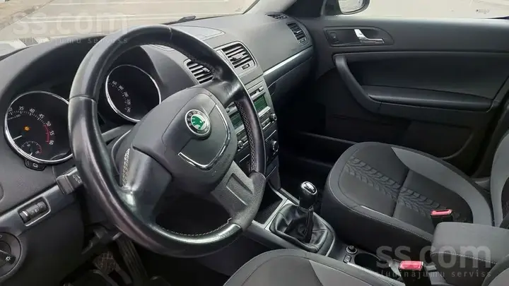 Skoda Yeti 2013 photo 3