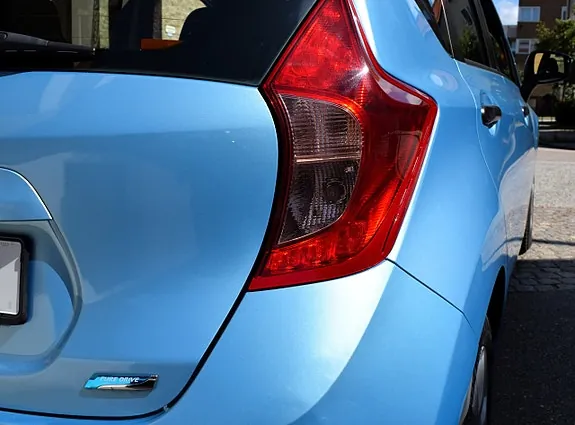Nissan Note 2015 photo 5