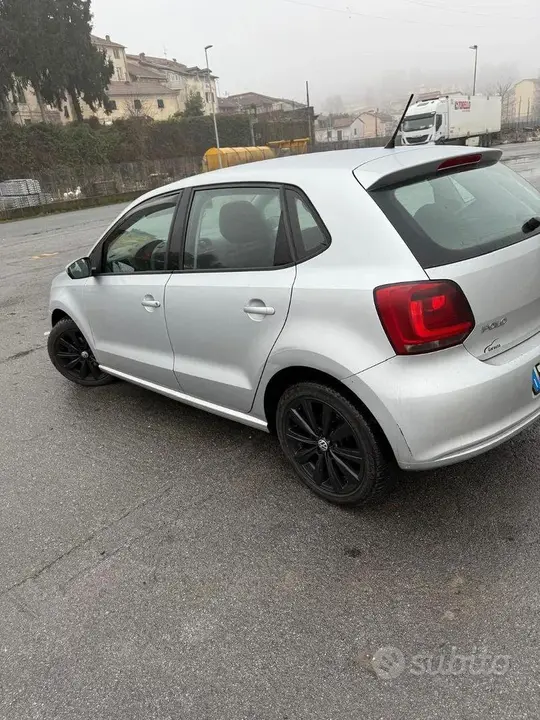 Volkswagen Polo 2011 photo 4