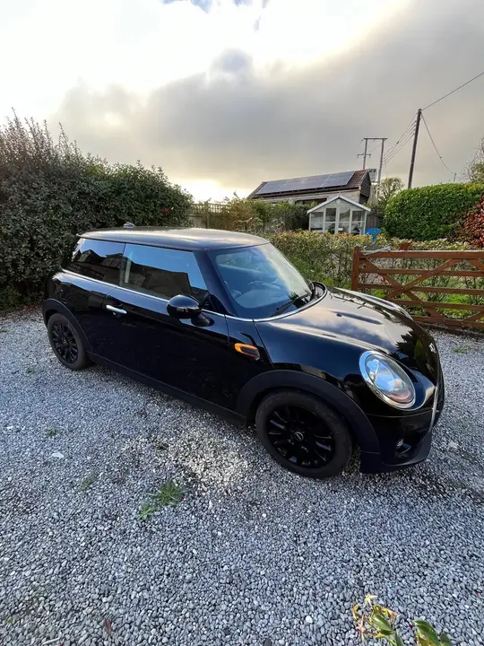 Mini Hatch 2018 photo 3