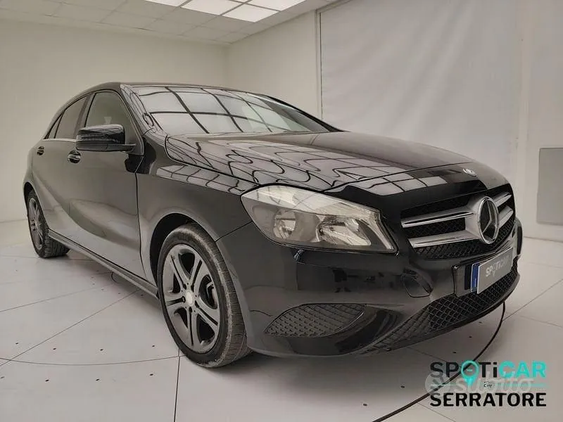 Mercedes-Benz A 2015 photo 3