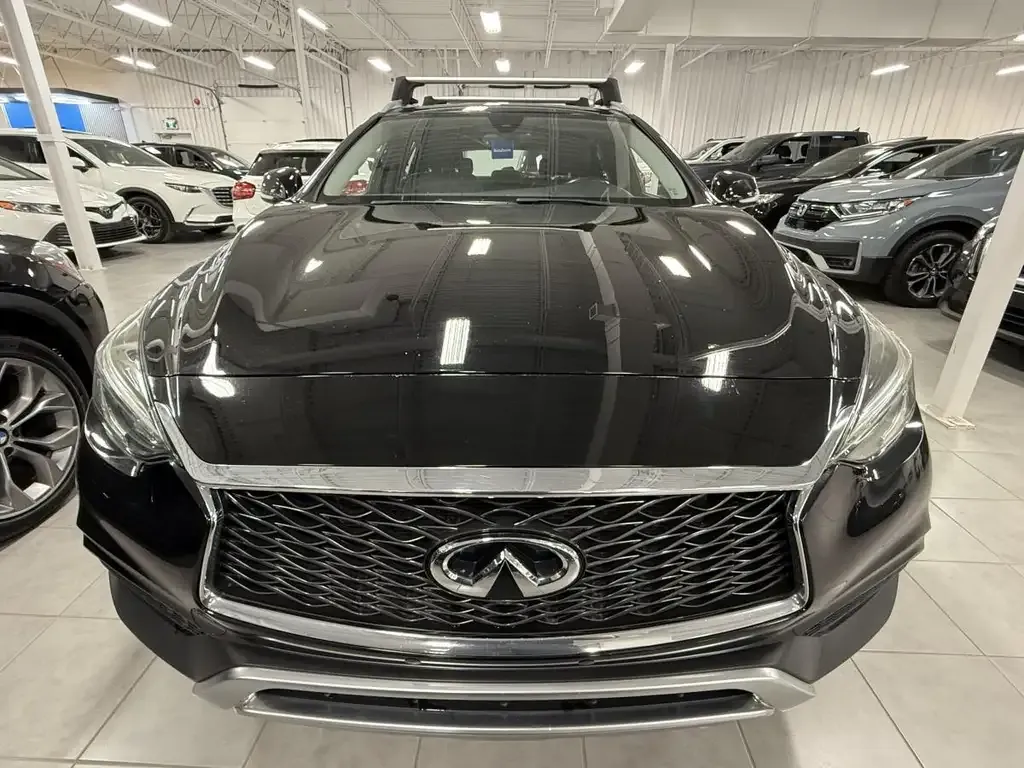 Infiniti Qx30 2017 photo 2