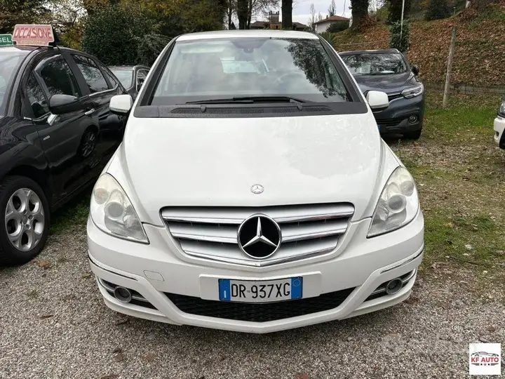 Mercedes-Benz B-Class 2008 photo 2