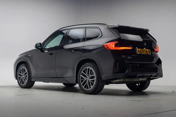 BMW X1 2023 photo 3
