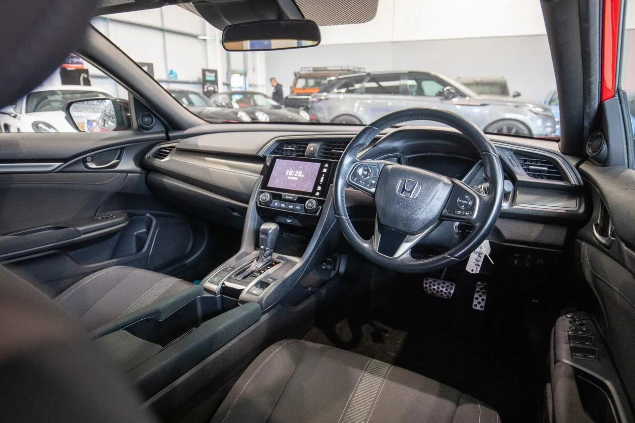 Honda Civic 2019 photo 3