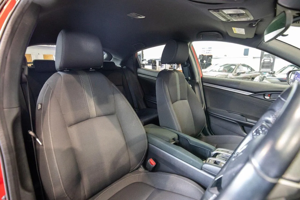 Honda Civic 2019 photo 2