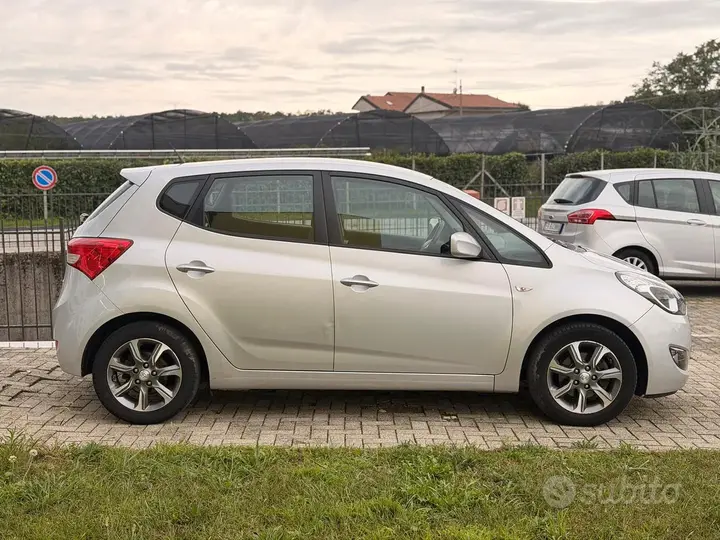 Hyundai Ix20 2016 photo 3