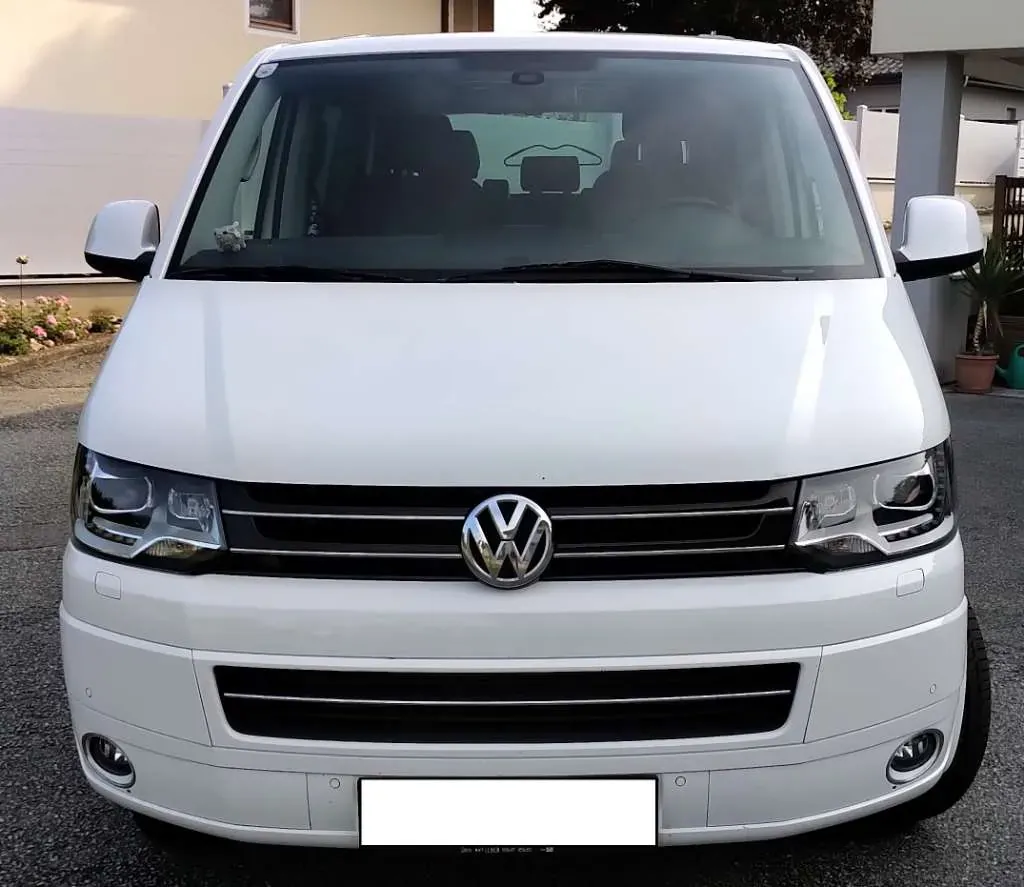Volkswagen Multivan 2013 photo 2