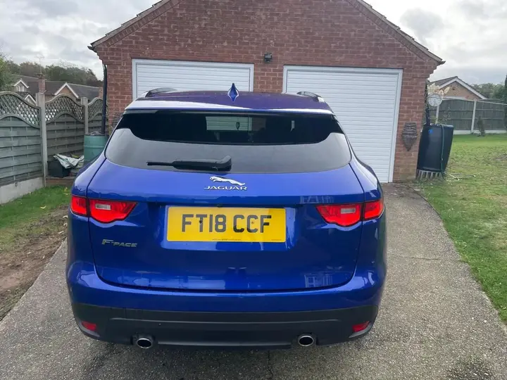 Jaguar F-Pace 2018 photo 4