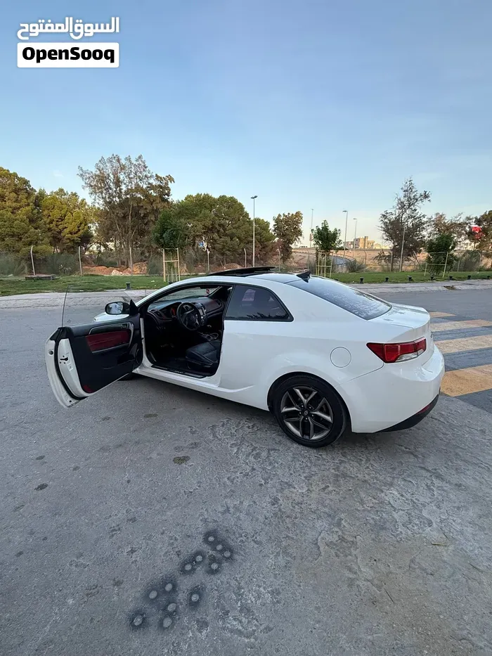 Kia Koup 2010 photo 3