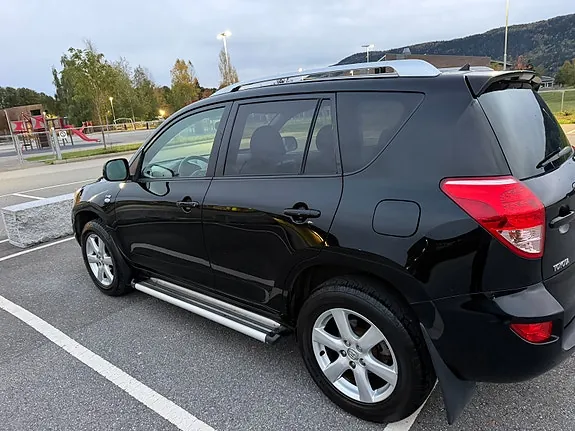 Toyota Rav4 2008 photo 5