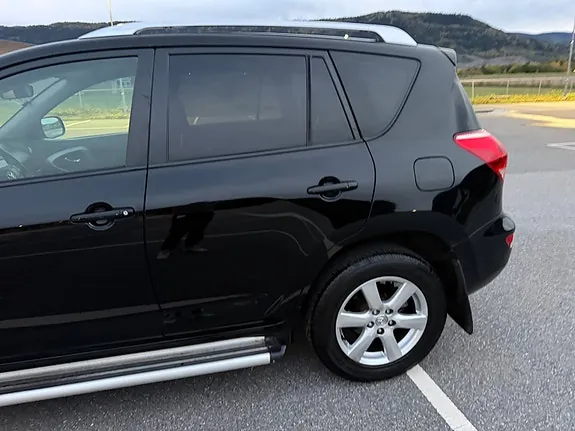 Toyota Rav4 2008 photo 4