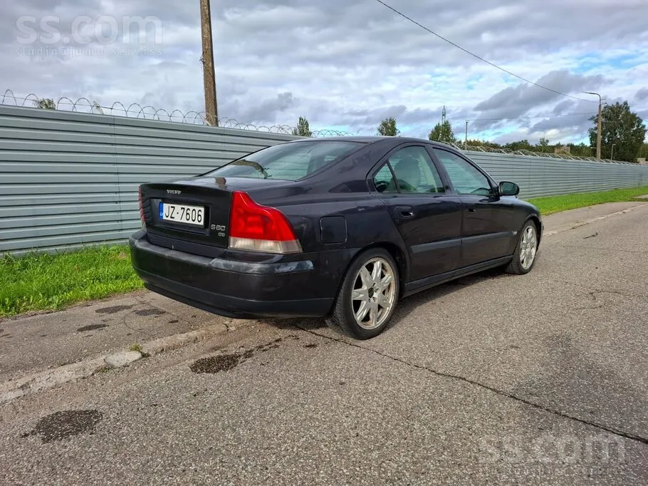 Volvo S60 2002 photo 2