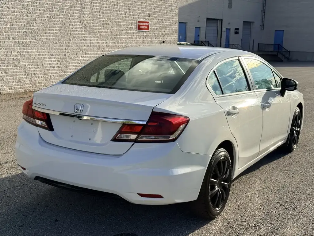 Honda Civic 2015 photo 5