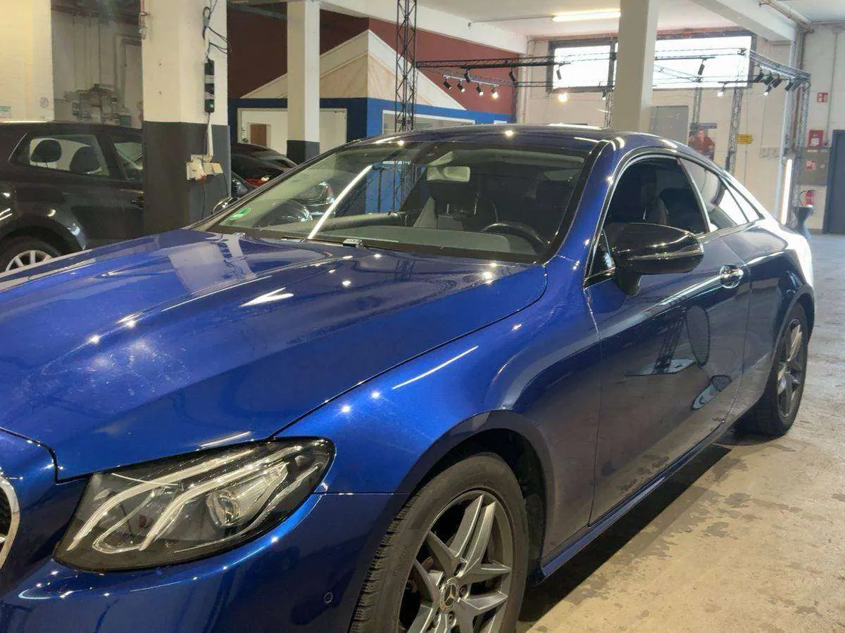 Mercedes-Benz E 200