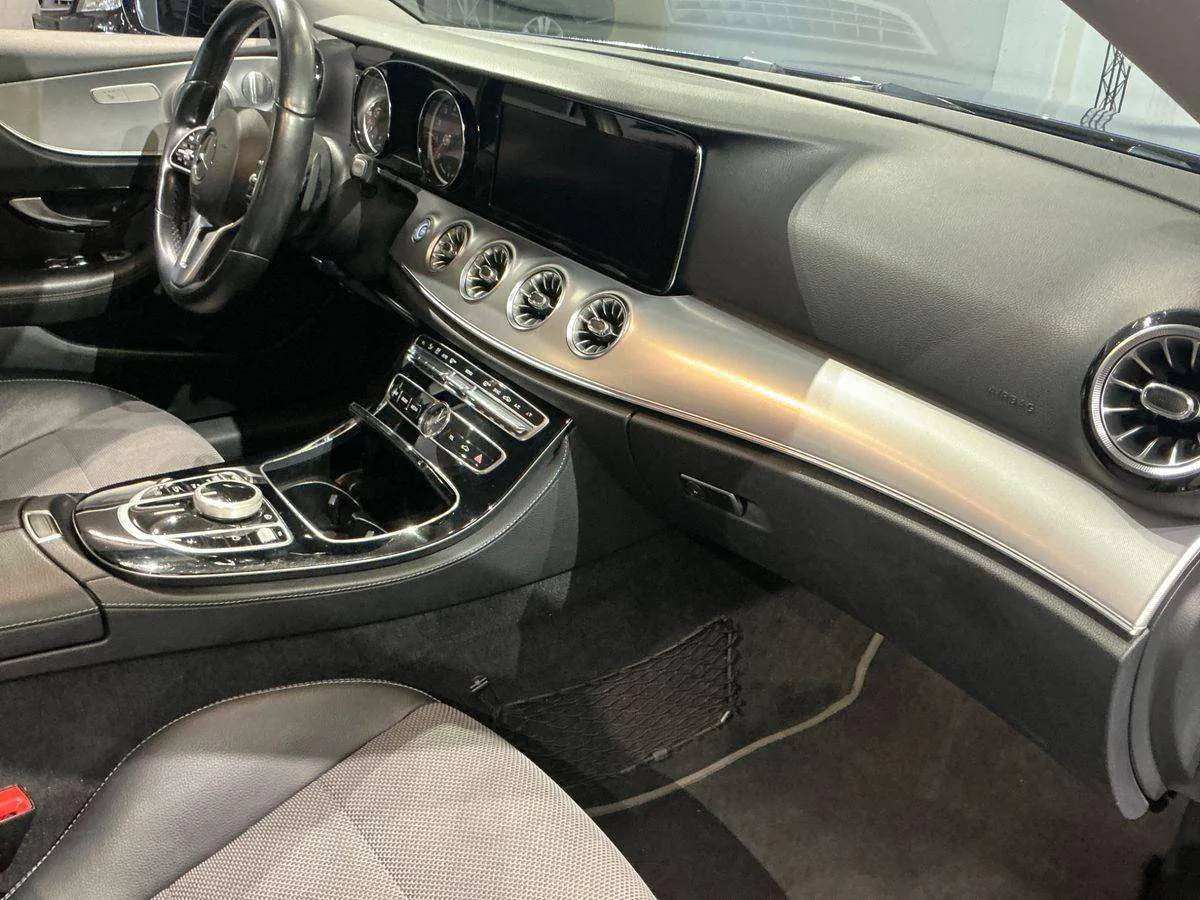Mercedes-Benz E 200 2020 photo 3