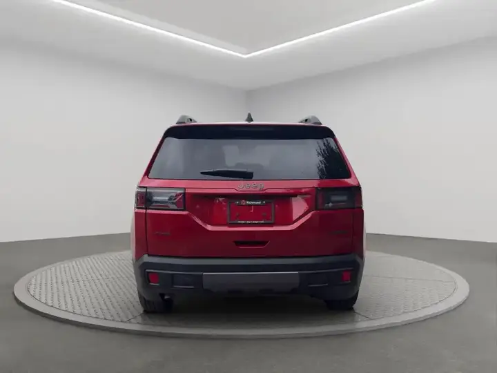 Jeep Cherokee 2026 photo 5