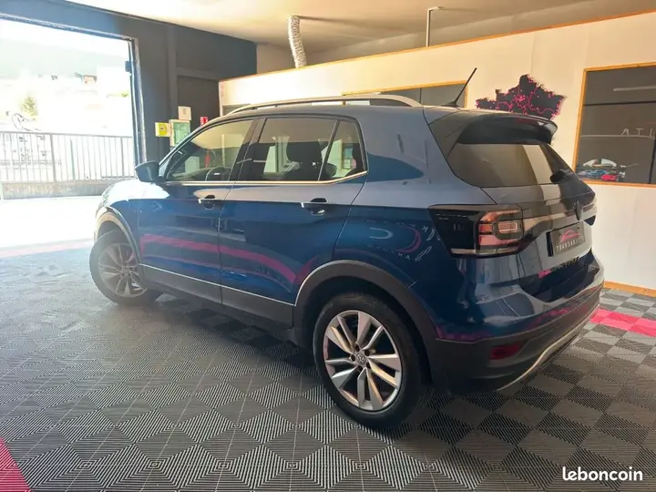 Volkswagen T-Cross 2019 photo 2