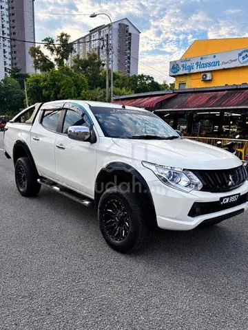 Mitsubishi Triton