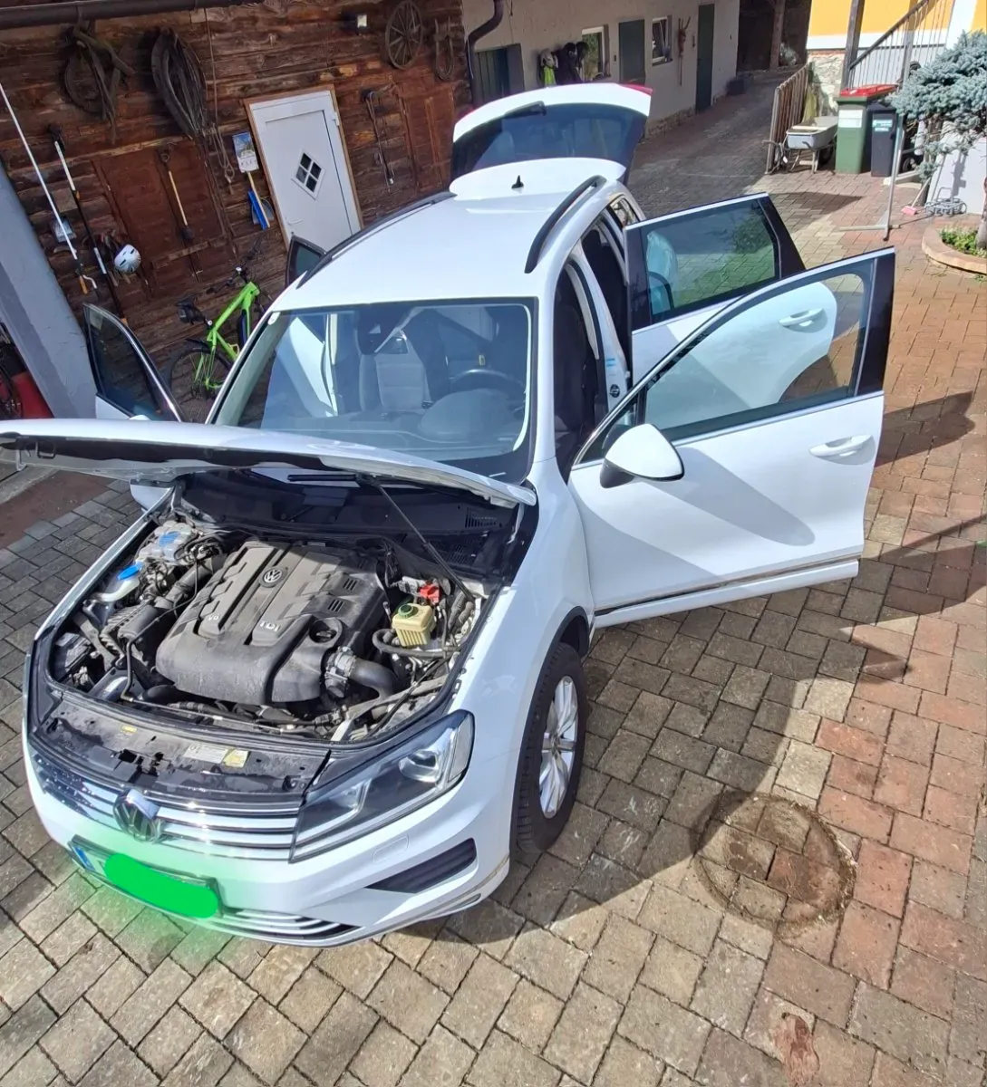 Volkswagen Touareg 2015 photo 3