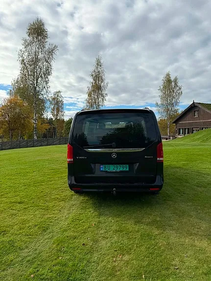 Mercedes-Benz V300 D 2022 photo 4