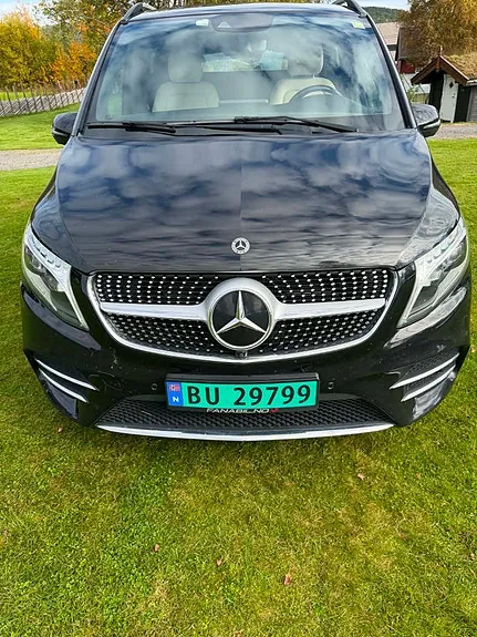 Mercedes-Benz V300 D 2022 photo 2