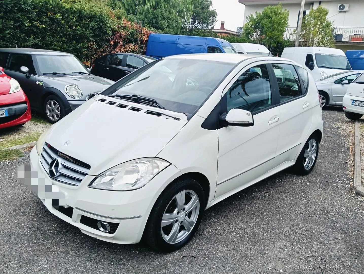 Mercedes-Benz A 180 2010 photo 3