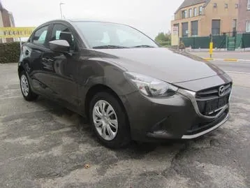 Mazda 2 2016 photo 3