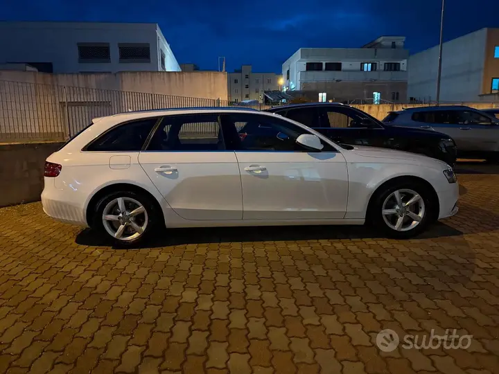 Audi A4 Avant 2014 photo 2
