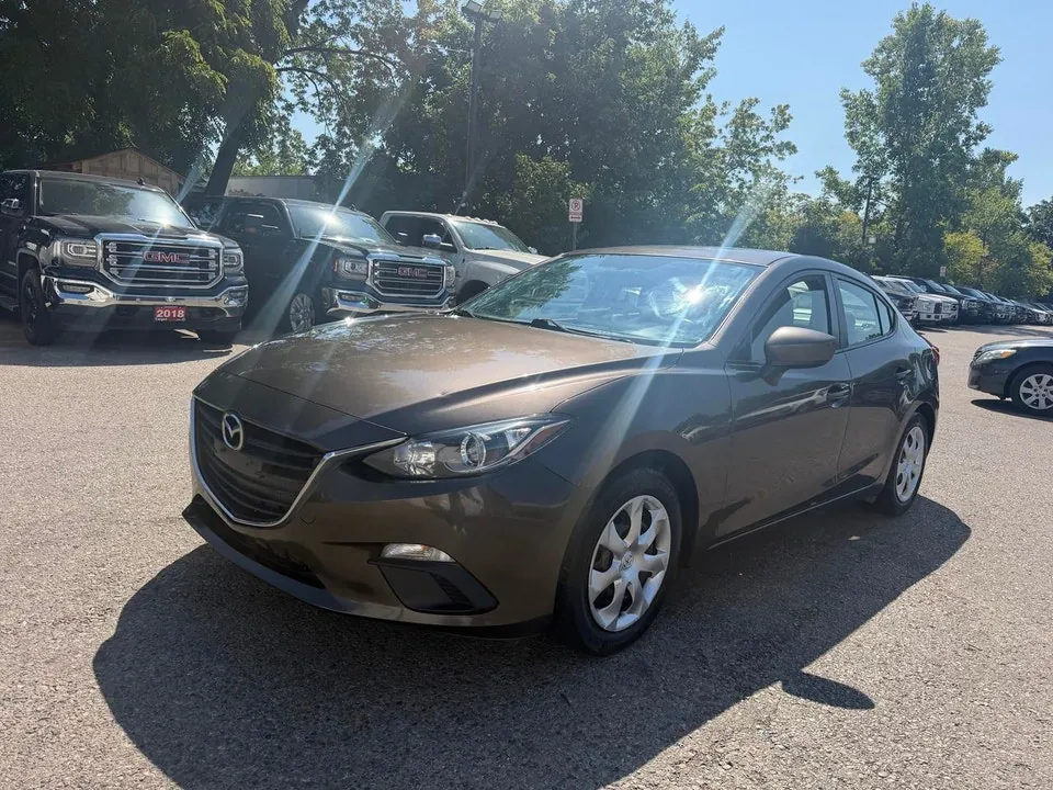 Mazda Mazda3 2015 photo 3