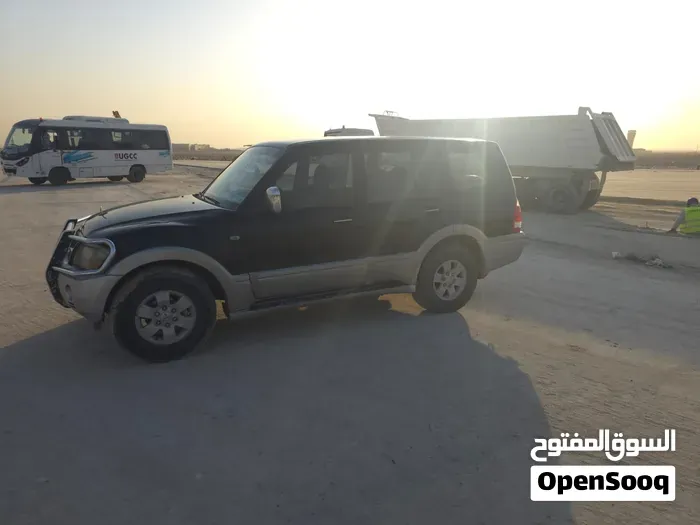 Mitsubishi Pajero 2005 photo 2