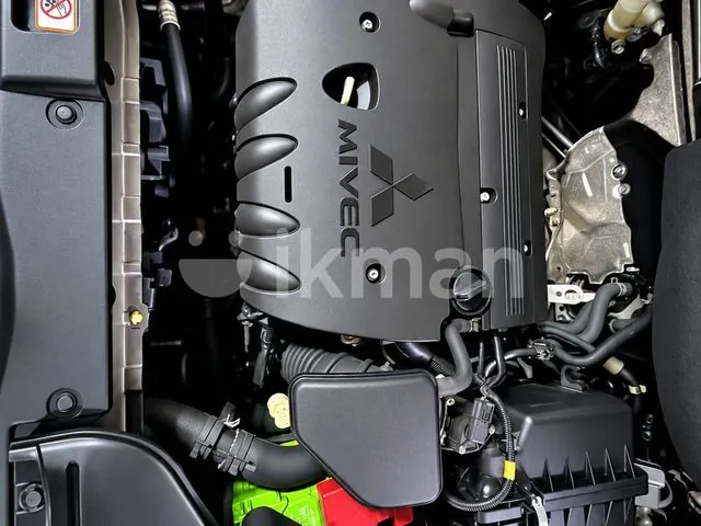 Mitsubishi Outlander 2015 photo 4