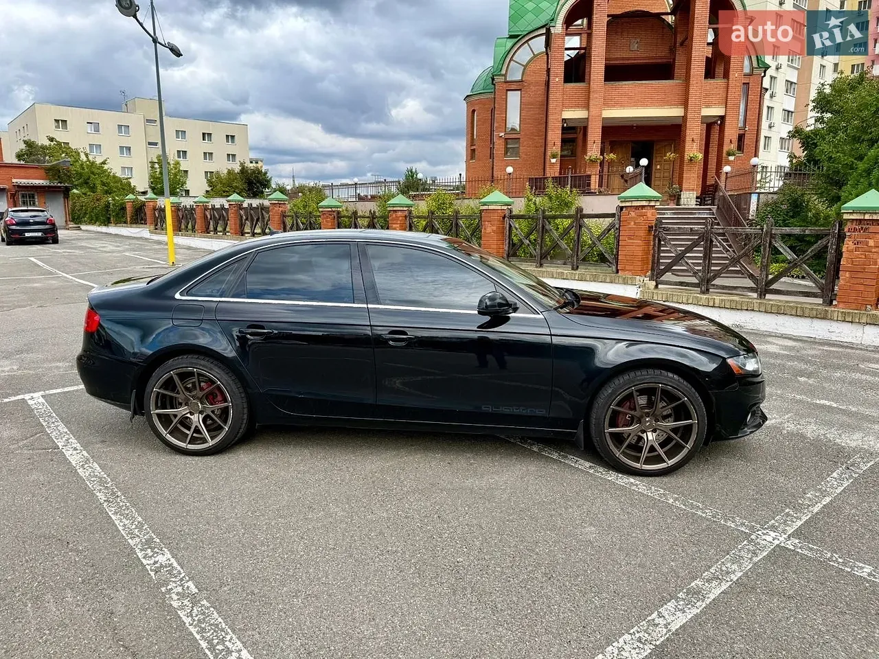 Audi A4 2011 photo 4