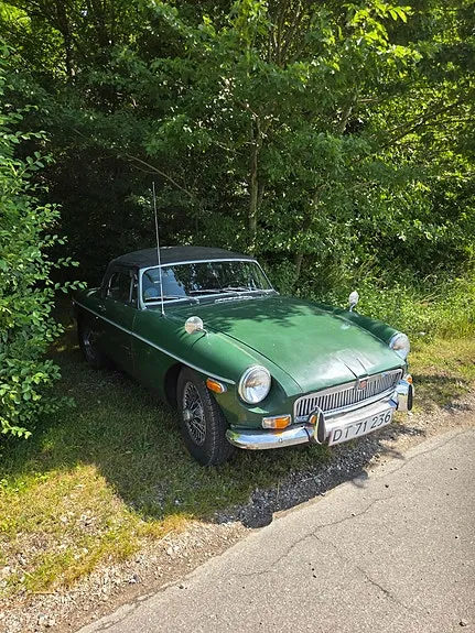 MG B